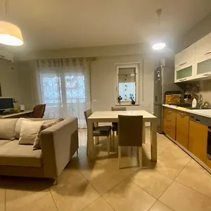  Apartment Cozy Center