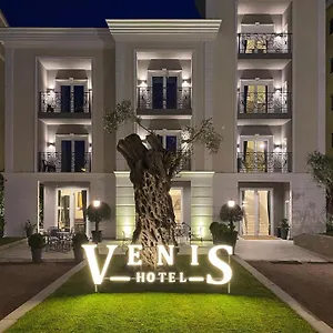 Отель Venis, Тирана