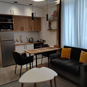  Apartment 2a New Bazaar