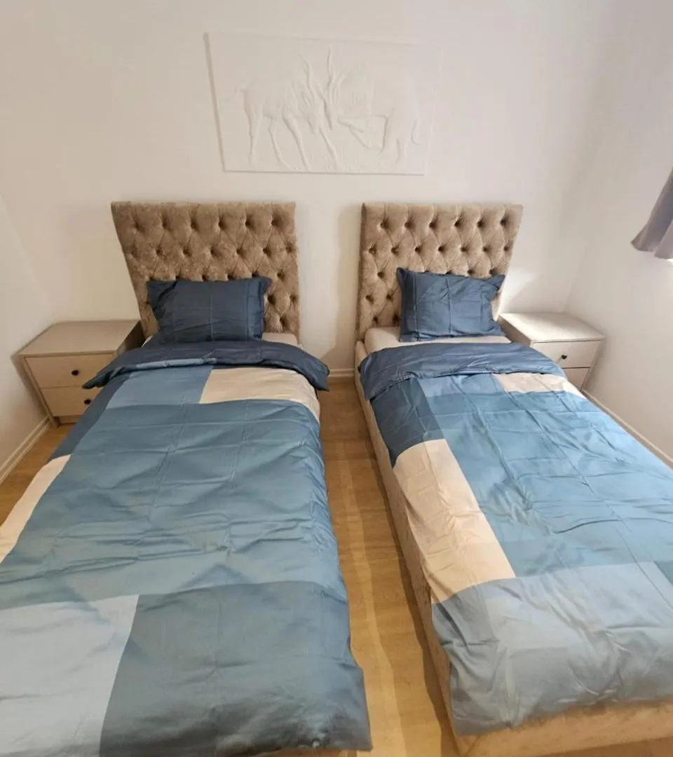 Liqeni I Thate - Apartment Tirana Albania