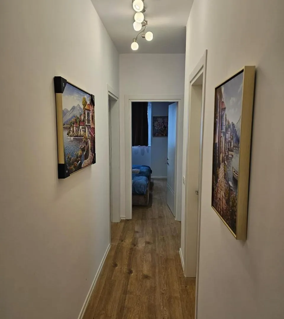 Liqeni I Thate - Apartment Tirana